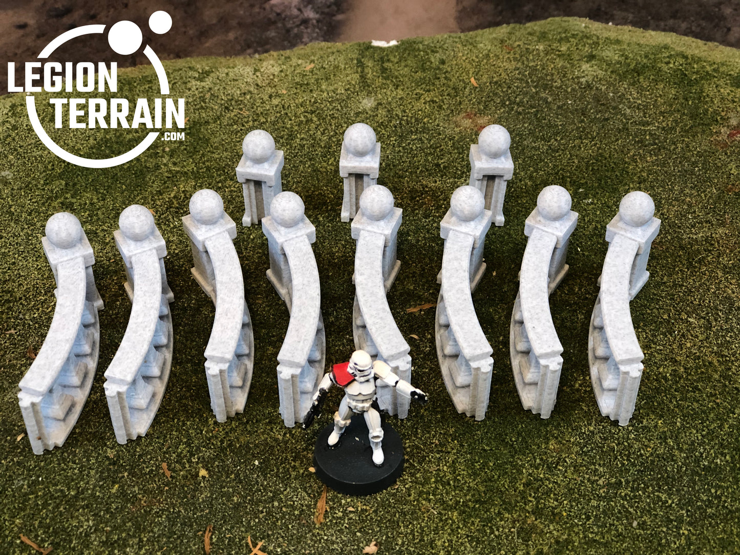 Renaissance City Curved Fence - LegionTerrain