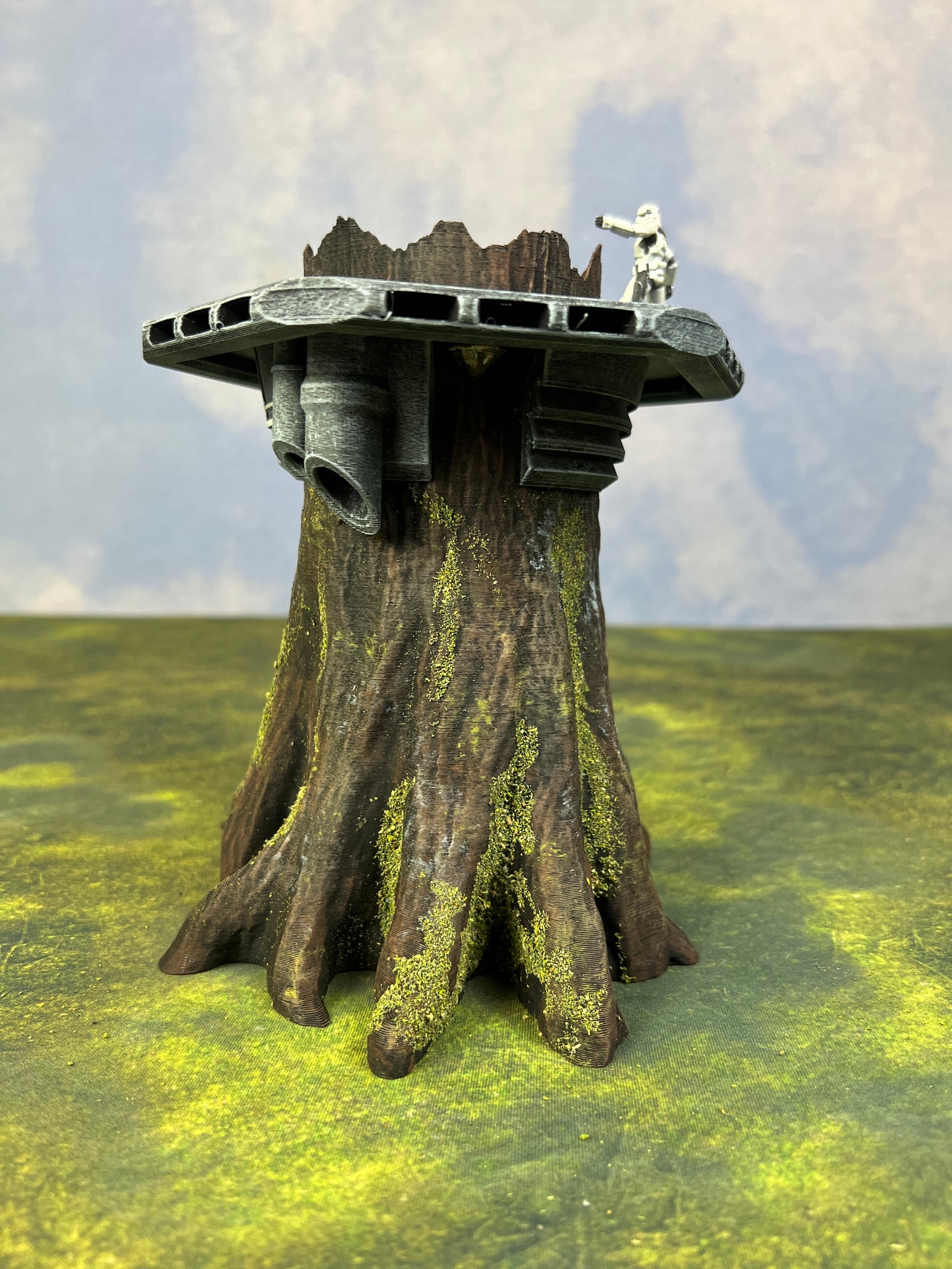 Forest Mzee Tree Medium Imperial Platform